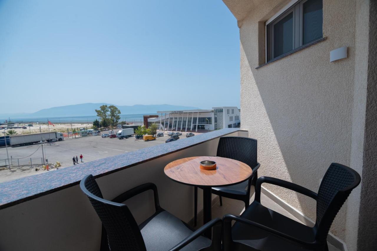 Hotel Portside Gf Vlorë Eksteriør billede